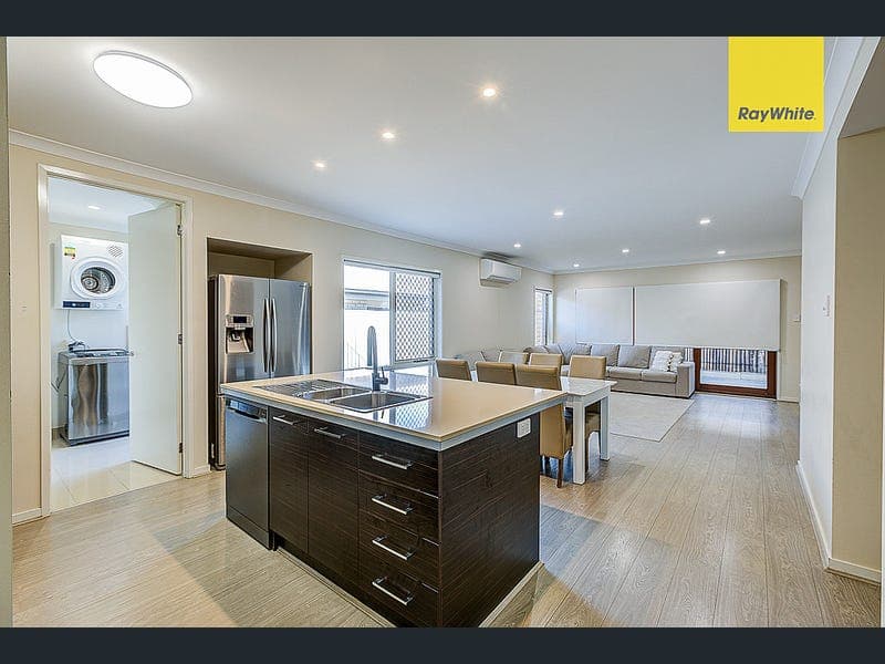 29 Slate Court, Logan Reserve — photo 1 of 5