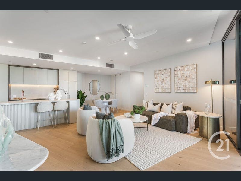 21301/600 Coronation Drive, Toowong — photo 1 of 5