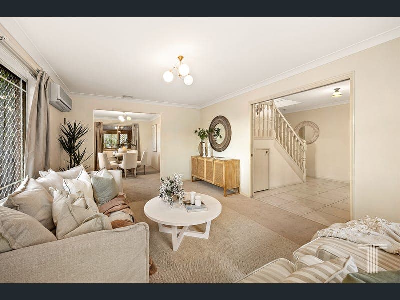 6 Parklane Place, Carindale — photo 1 of 5