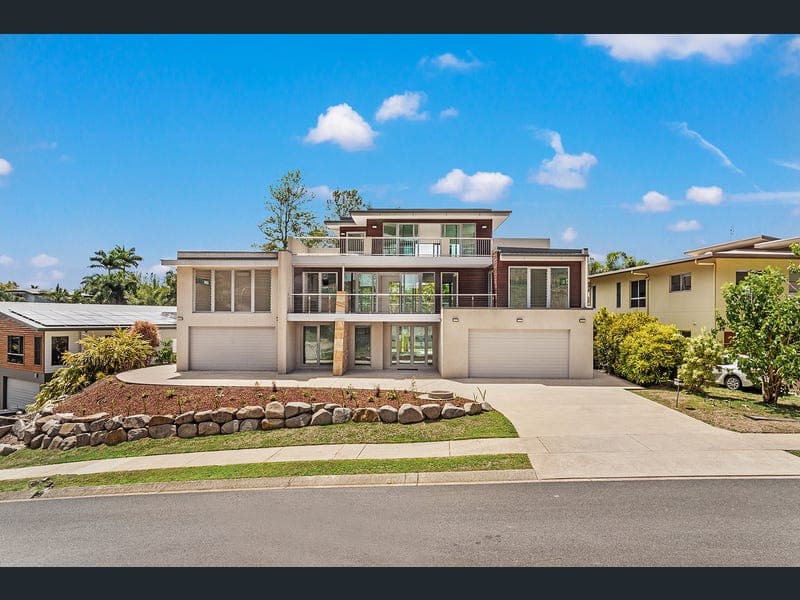 51 Eshelby Drive, Cannonvale — photo 1 of 5