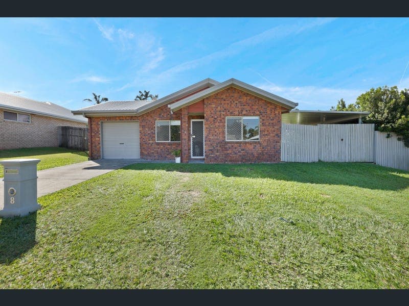 8 Lochmaben Court, Beaconsfield — photo 1 of 5