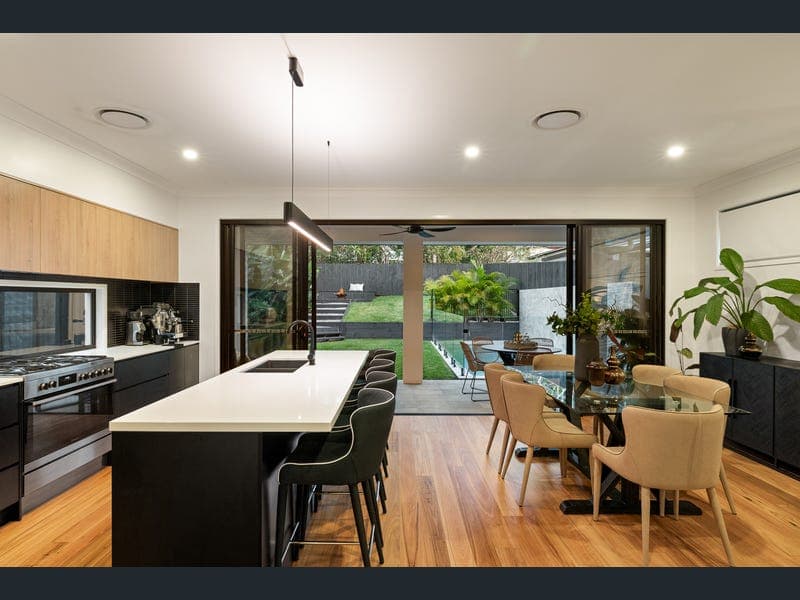 13 Hinkler Street, Kedron — photo 1 of 5
