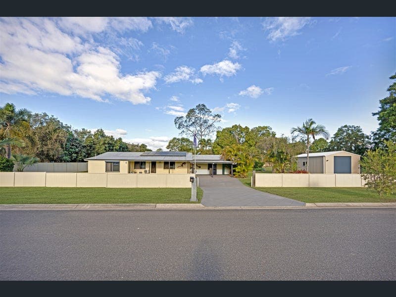 8 Barklya Court, Benaraby — photo 1 of 5