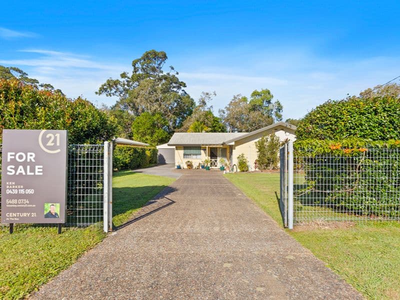 15 Mallett Street, Tin Can Bay — photo 1 of 5
