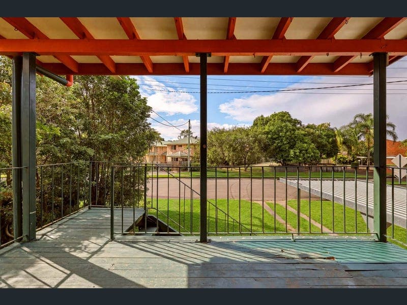 28 Railway Parade, Caboolture — photo 1 of 5
