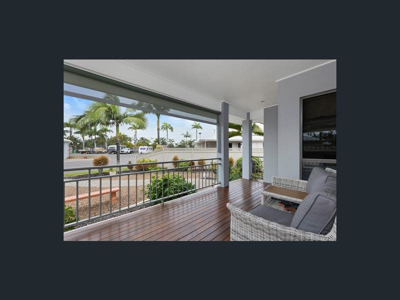 76/25-67 Pialba Burrum Heads Road, Eli Waters — photo 1 of 5