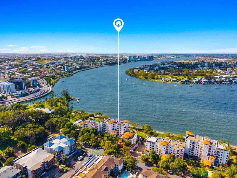 107/57B Newstead Terrace — photo 1 of 5