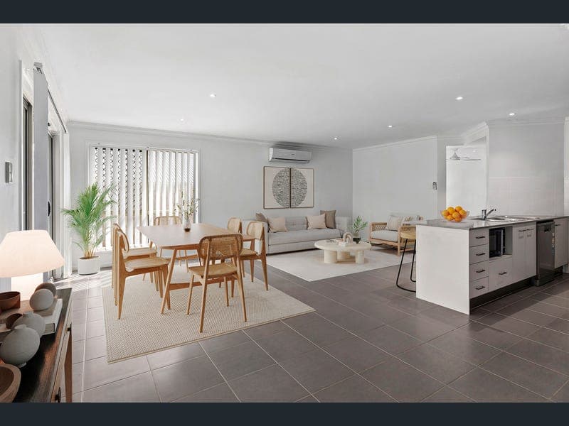 21A Lynch Crescent, Birkdale — photo 1 of 5