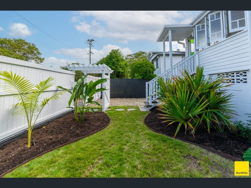 18 Thomas Street, Manunda — photo 1 of 5