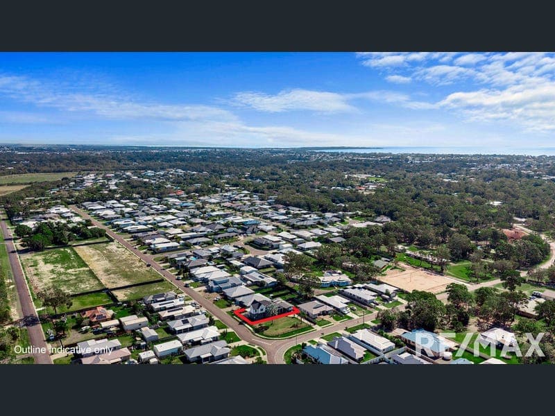 2 Senor Avenue, Urangan — photo 1 of 5