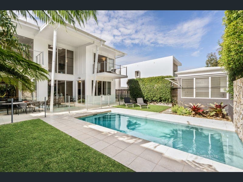 15 Maher Terrace, Sunshine Beach — photo 1 of 5