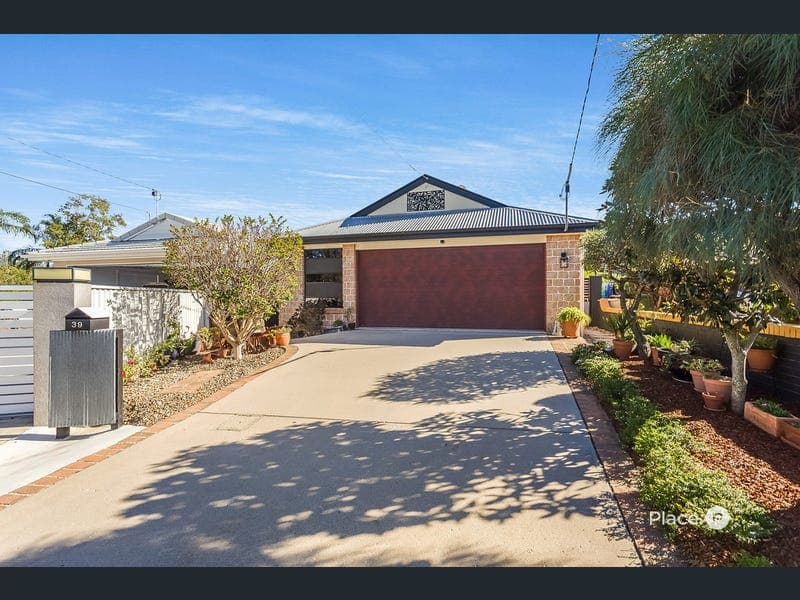 39 Wendy Crescent, Clontarf — photo 1 of 5