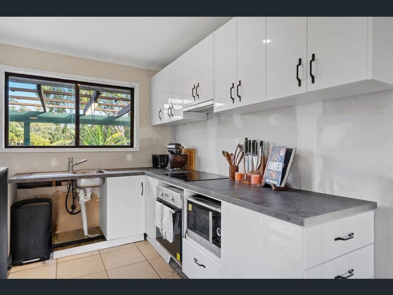 14 Coomville Crescent, Nerang — photo 1 of 5