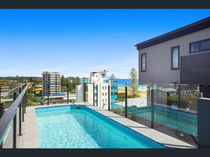 404/106 Pacific Parade, Bilinga — photo 1 of 5