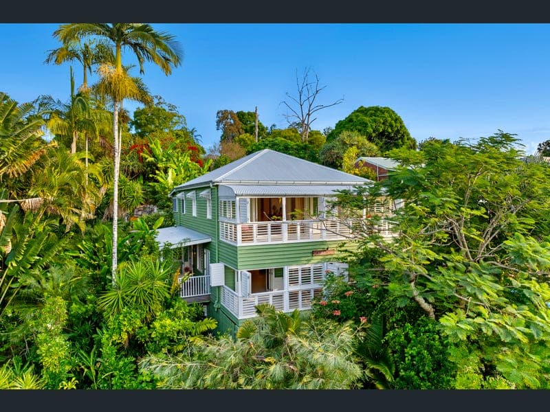 25 Urunga Parade, Boreen Point — photo 1 of 5