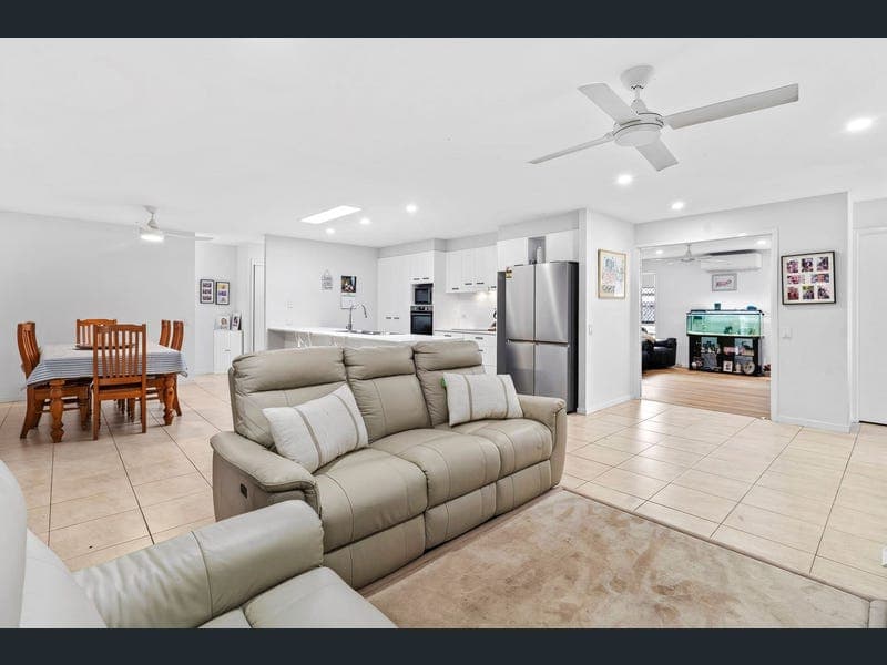 13 Heights Road, Beerwah — photo 1 of 5