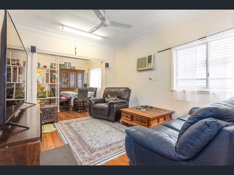 51 Duffield Road, Margate — photo 1 of 5