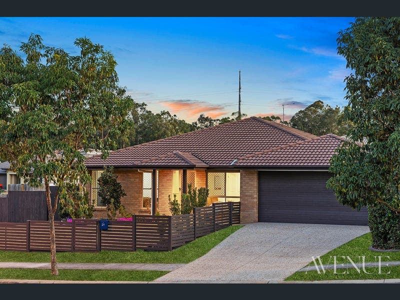 29 Cedarwood Street, Berrinba — photo 1 of 5