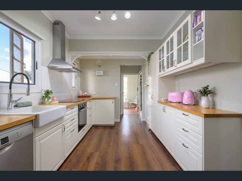 3 Nannygai Court, Tin Can Bay — photo 1 of 5