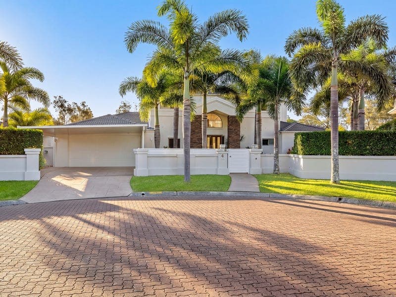 4 Kirralee Drive, Robina — photo 1 of 5