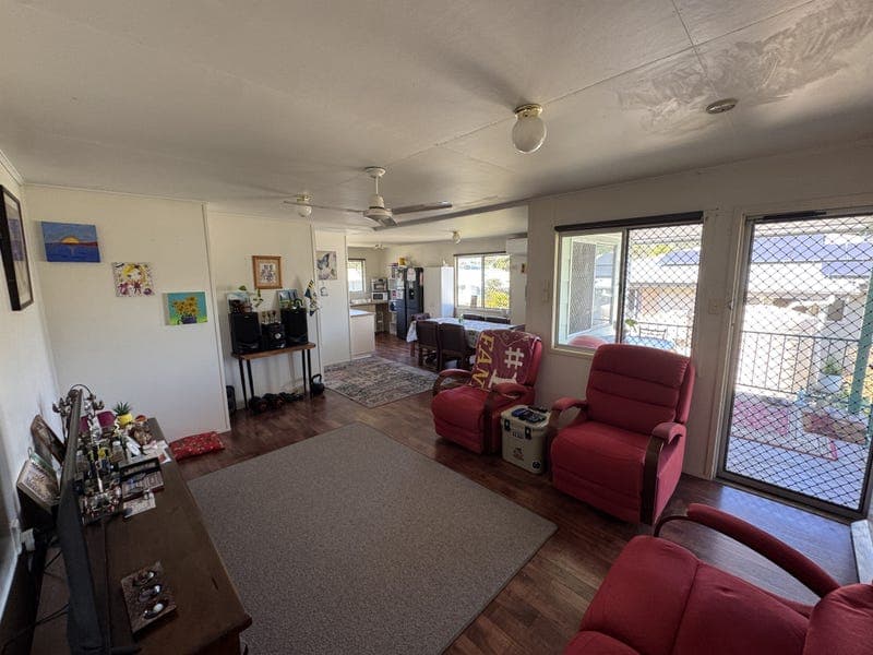 4 Widt Street, Moura — photo 1 of 5