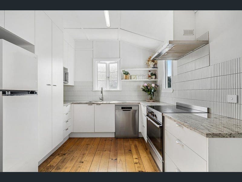 14 Taylor Street, Park Avenue — photo 1 of 5