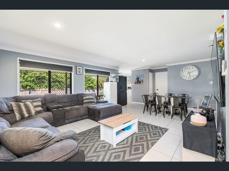 7 Stringybark Drive, Urangan — photo 1 of 5