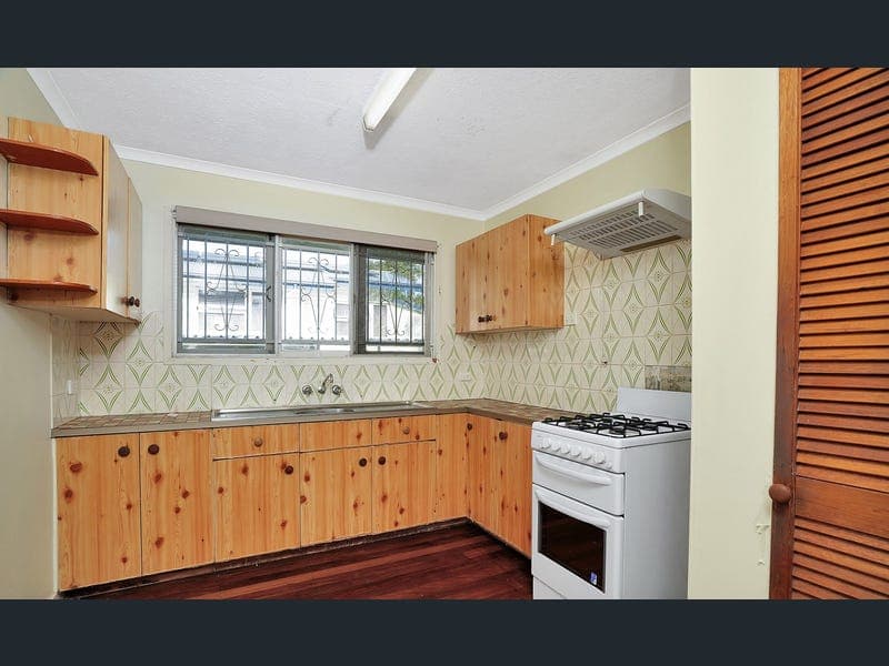 108 ARMFIELD STREET, Stafford — photo 1 of 5