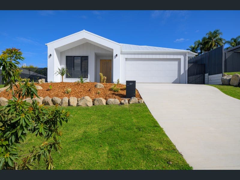 37 Brickfields Crescent, Southside — photo 1 of 5