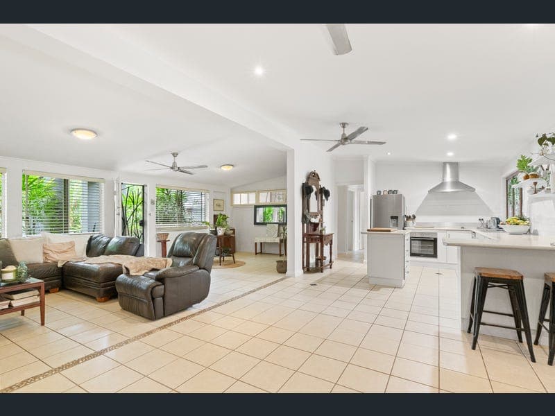 44 Atherton Street, Whitfield — photo 1 of 5