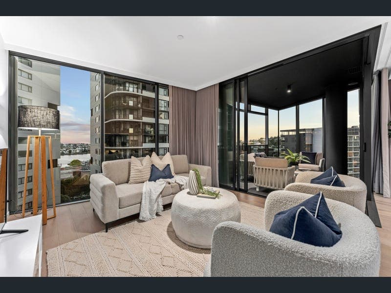 910/20 Festival Place, Newstead — photo 1 of 5