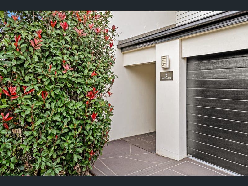 5 Torville Road, Underwood — photo 1 of 5