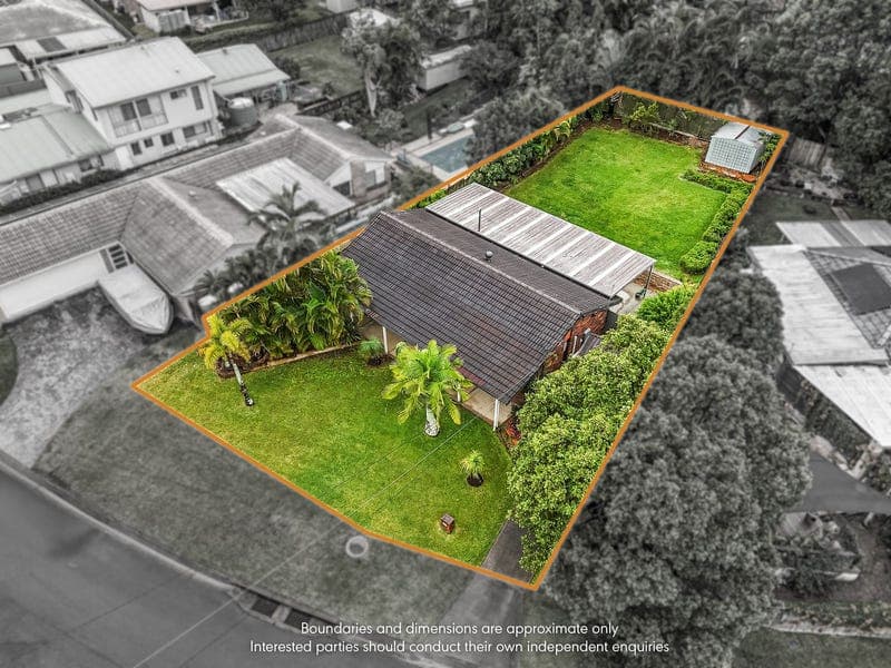 5 Fortril Drive, Springwood — photo 1 of 5