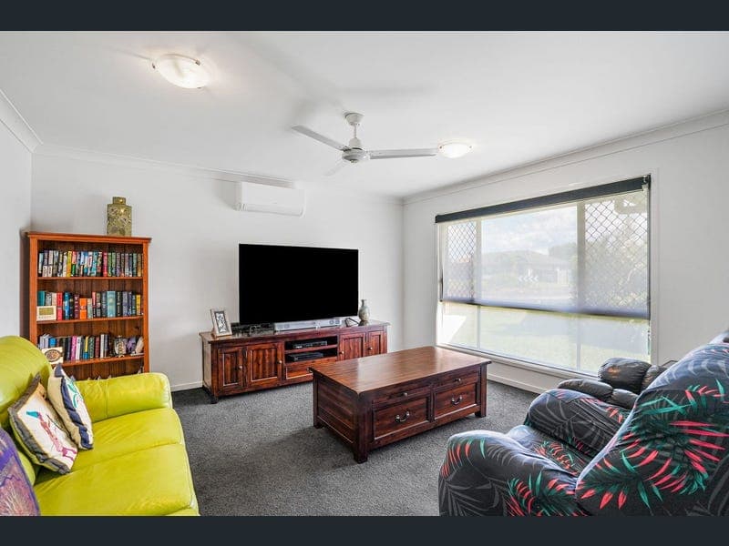 16 Lotus Avenue, Bellmere — photo 1 of 5