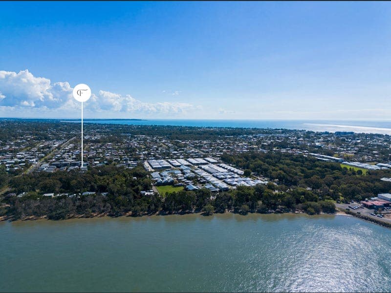 33/136 Pulgul Street, Urangan — photo 1 of 5