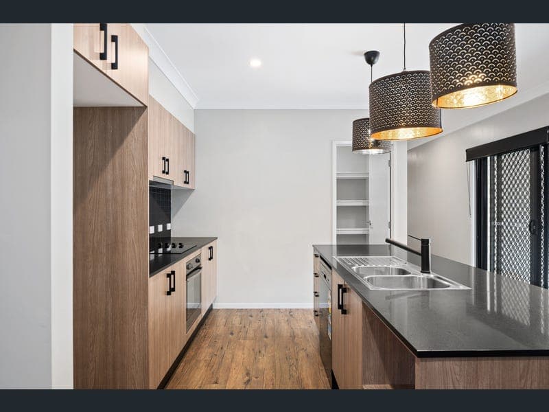 12 Haywood Way, Flagstone — photo 1 of 5