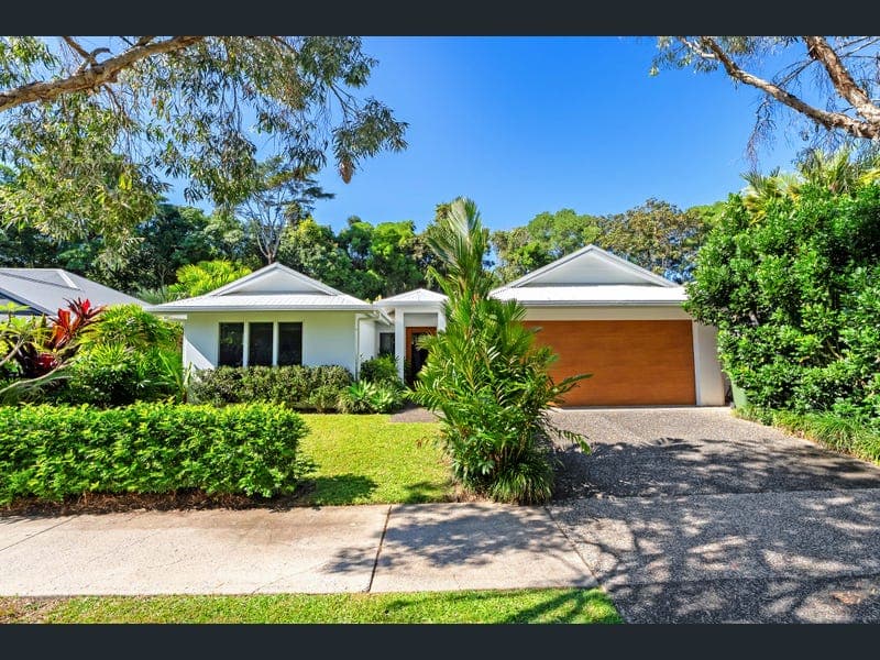 9 Muller Street, Palm Cove — photo 1 of 5