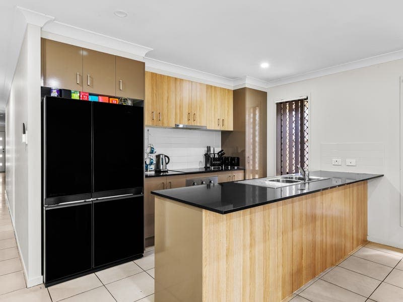 48 Orb St, Yarrabilba — photo 1 of 5