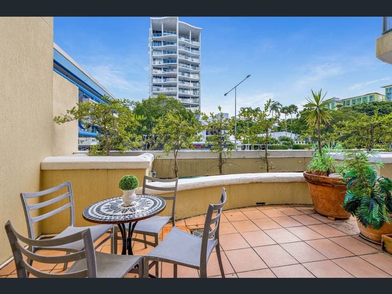 8/62 Abbott Street, Cairns City — photo 1 of 5