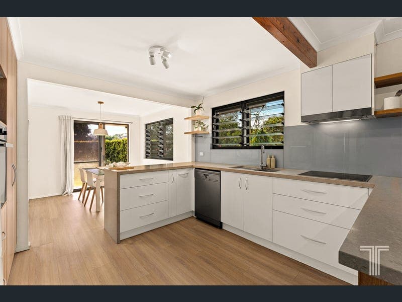 47 Tirrabella Street, Carina Heights — photo 1 of 5