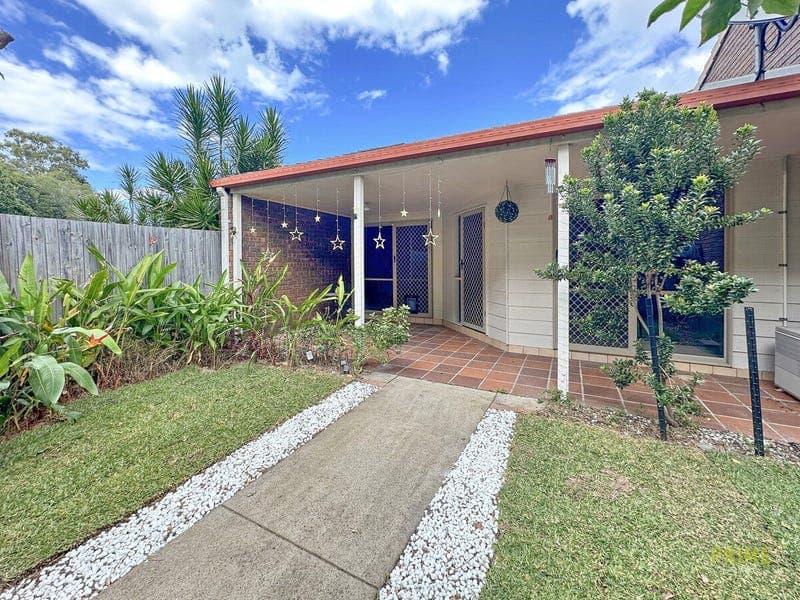 3/272 Torquay Terrace — photo 1 of 5