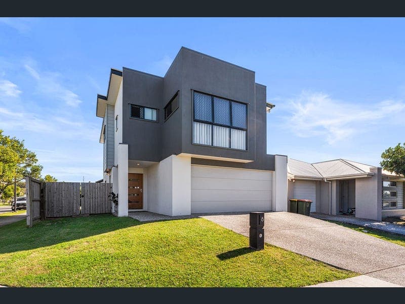 8 Chittick Crescent, Palmview — photo 1 of 5