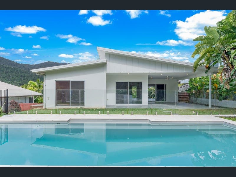 6 Scenic Ridge Drive, Cannonvale — photo 1 of 5
