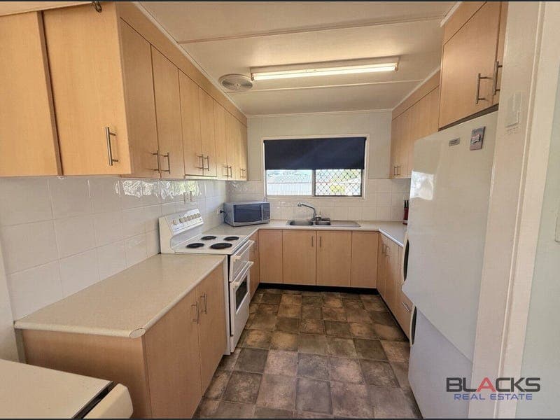 41 Hannah Crescent, Dysart — photo 1 of 5