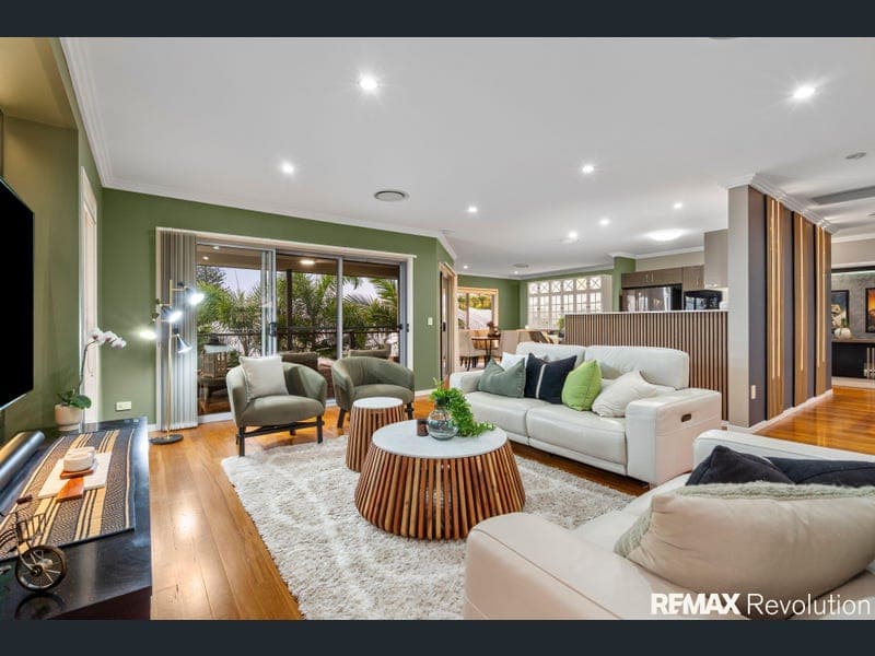 124 Shailer Road, Shailer Park — photo 1 of 5