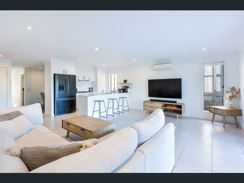 11 San Gabriel Crescent, Upper Coomera — photo 1 of 5