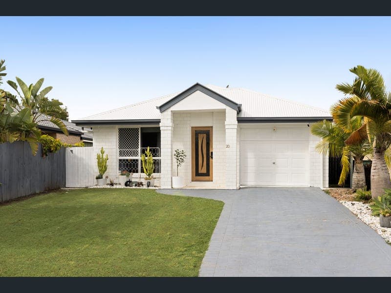 20 Rosslare Street, Caloundra West — photo 1 of 5