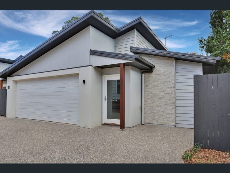71b Stuart Street, North Toowoomba — photo 1 of 5