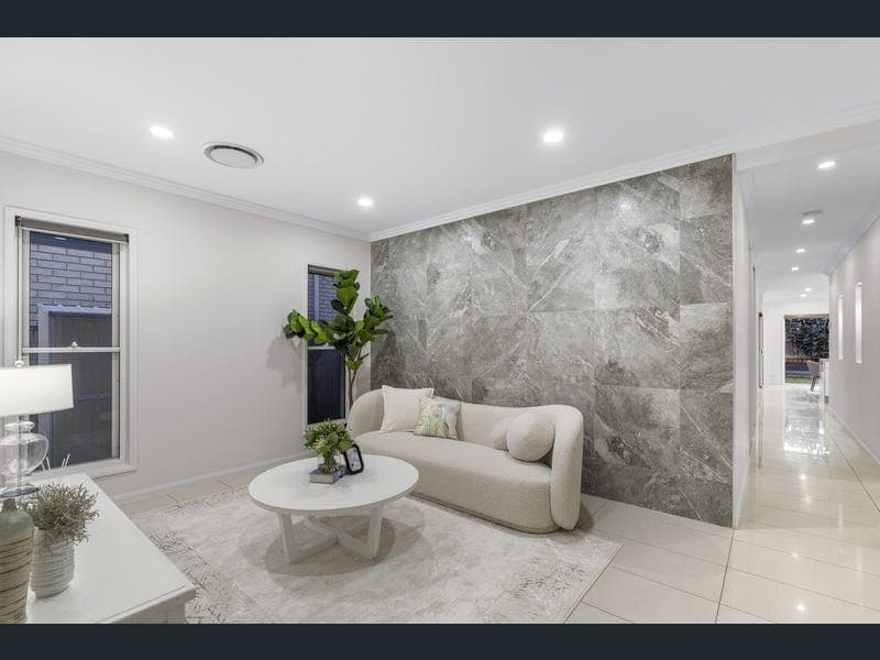 12 Adventurer Street, Kuraby — photo 1 of 5