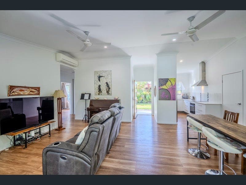 8a Morton Street, Kuranda — photo 1 of 5